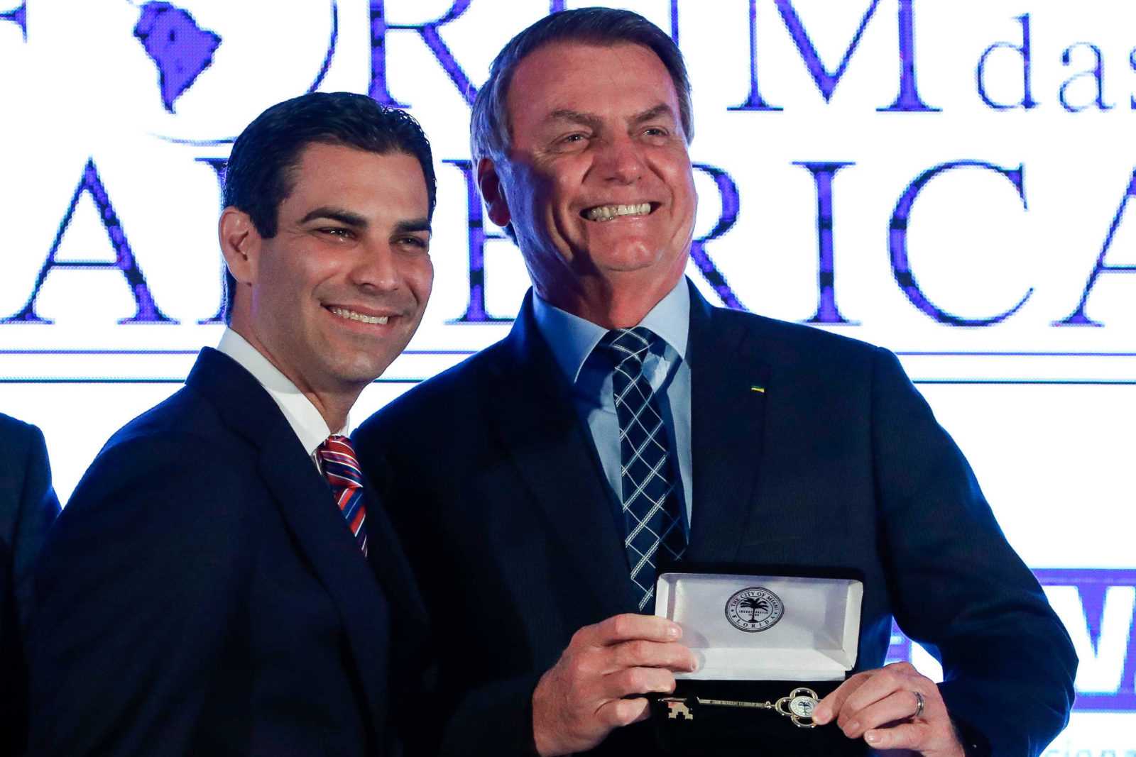 Francis Suarez e Jair Bolsonaro Prefeito de Miami (FL) quer suspender voos do Brasil por risco de coronavírus