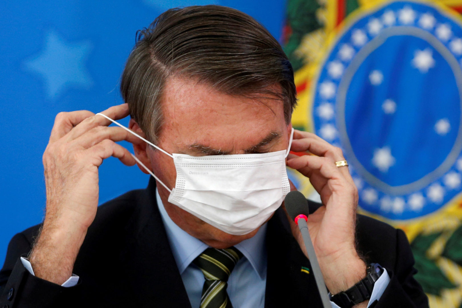 Jair Bolsonaro scaled Coronavírus: Brasil ultrapassa os EUA em número de mortes diárias 